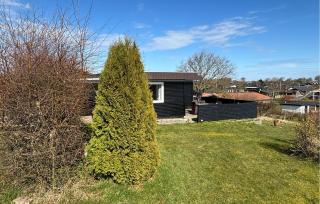 2 Bedroom Stunning Home In Roslev - 1