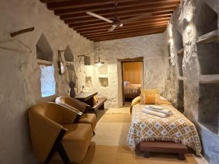 Wajmah - Al Abri Home - 2