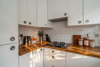 Canal View House - 2BR with Garden & Parking - 4