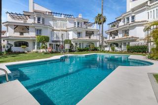 Luxury apartment, Puerto Banus - 0