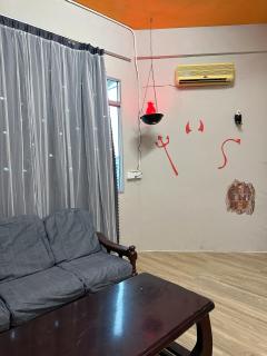 Baby Devil Studio 8 pax Homestay - 1