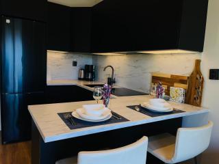 2 Modern guesthouses near The Beach - 2