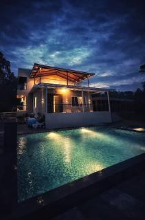 Navishka'S Villa - 1