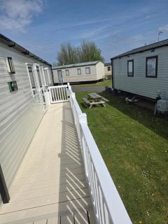 Caravan GEORGIE 3 Bed Balcony - 3