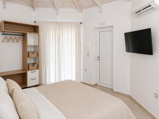 Lux Studios With Private Pool by ILIOS Georgioupoli - 7