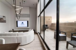 Royal Cinema Penthouse - Billiards & Terrace - 6