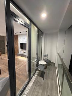 Kev's Apartments one - 2