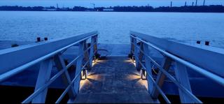 Elegant Stay by the Ganges - 2