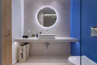 Refined 2 bedroom Luxury in Kalamaria - 9