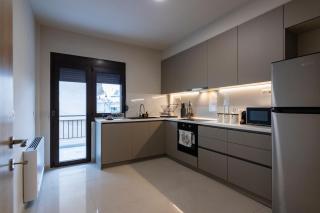 Refined 2 bedroom Luxury in Kalamaria - 3