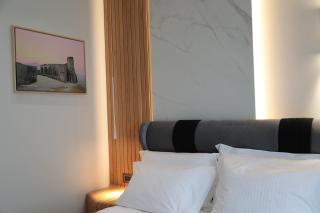 Vila-L Hotel - 1