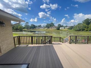 Elegant Peaceful Lakefront Escap - 1