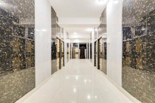 Hotel O by OYO Veduka Banquets & Luxury Rooms - 5