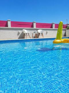 Helles Doppelzimmer mit Bad, Terrasse und Pool, seperater Eingang, Liznjan, Istrien - 7