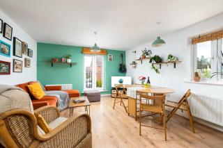 NEW Lovely 2Bed 2Bath-Parking-By FabAccommodation - Bristol - 1