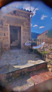 Maison de charme avec terrasse hauteurs d ota - 4