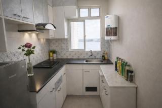 Elegant Stay by the Ganges - 9