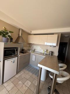 Superbe appartement en bord de mer, près du centre et des plages - Menton - 6