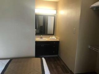 Candlewood Suites Houston Space Center - Webster - 7
