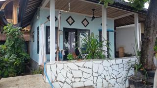 Blue house - 0