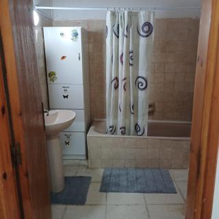 Vocation Rest House in Anogyra - 4