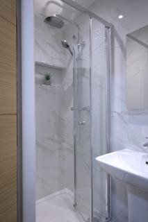 Newly Refurbished Bradford City Centre Flat - 3