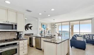 Gulf-Front 3BR Condo with Ocean View Balcony - 0