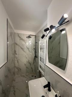 Harmony Boulevard Apartment - 9