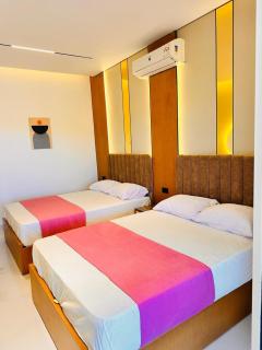 Luxury Stay to Remember 5 Bedroom Rental in Marina 5 ج4 - 2