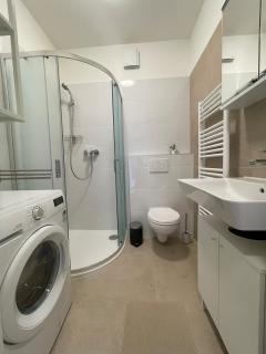 New quiet apartment with a large terrace and private parking - 2