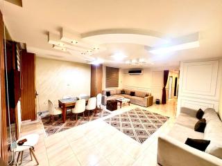 Luxury 3-Bedroom Apartment - 0