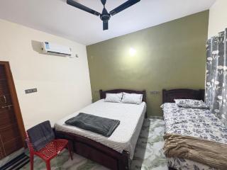 Mani Homestay Hampi - 1