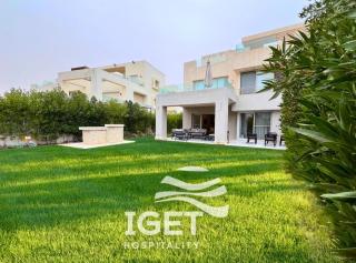 Spacious 3BR Chalet in Hacienda Bay - 0