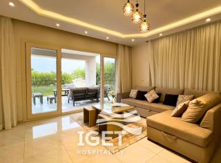 Spacious 3BR Chalet in Hacienda Bay - 4