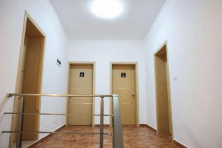 Berat Hill Hostel - 2