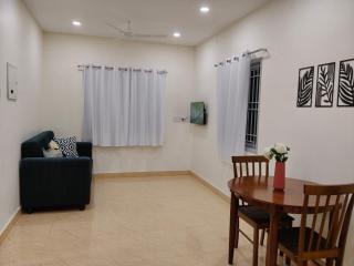Royal Comfort Service Apartment Near Chennai Airport - 9