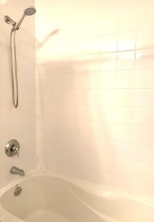 The Treehouse Downtown Toronto Condo! - 6