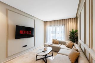 Casablanca Center Smart TV & Luxury Comfort - 5