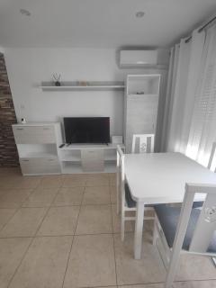 Vinaros Modern Apartment - 6