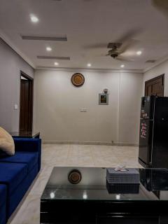 Bahria Eiffel View Apartment - 4
