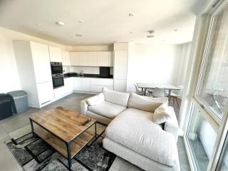 Broadway Market & London Fields Modern 2BR - 4