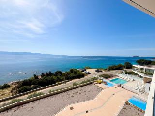 Casamea - 1BR, Sea View, Heated Pool - 3