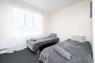 Apartment 8 - Bright 2BR Apartment, Near Centre, Airport Access - 3