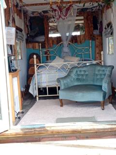 Ramshackle Glamping & Health Spa - 3