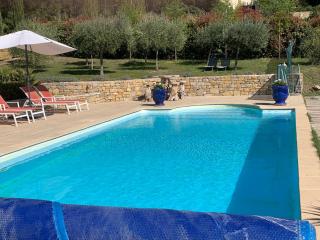 Villa tout confort, superbe vue dégagée, piscine chauffée, raccdt fibre - 2