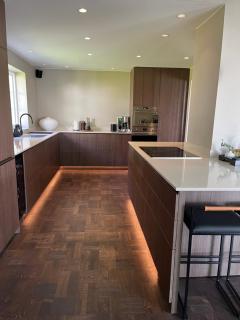 Spacious, comfortable villa close to lake - 3