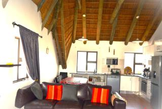 Shelley Point Townhouse - 4