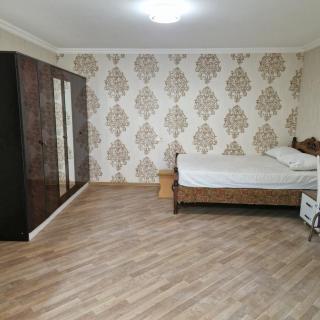 An economic studio room that is 5 min away from metro station - 0