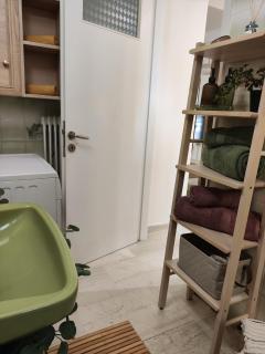 Groovy Flat - 3
