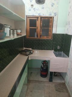 Air Conditioned studio room with complete kitchen - 2